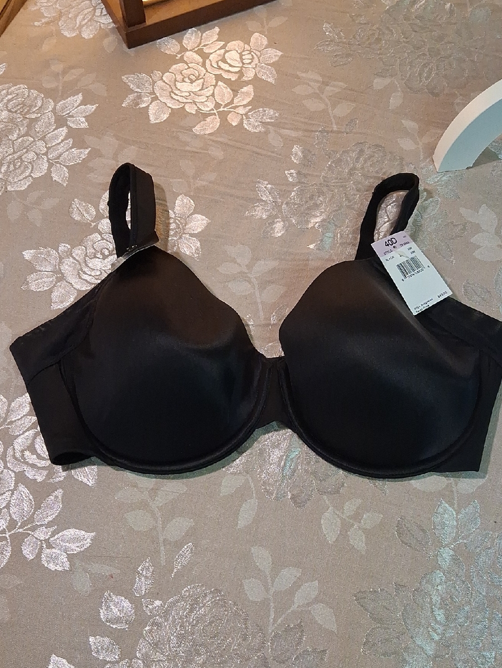 Bali Black Seamless T-Shirt Bra with Light Padding 40D